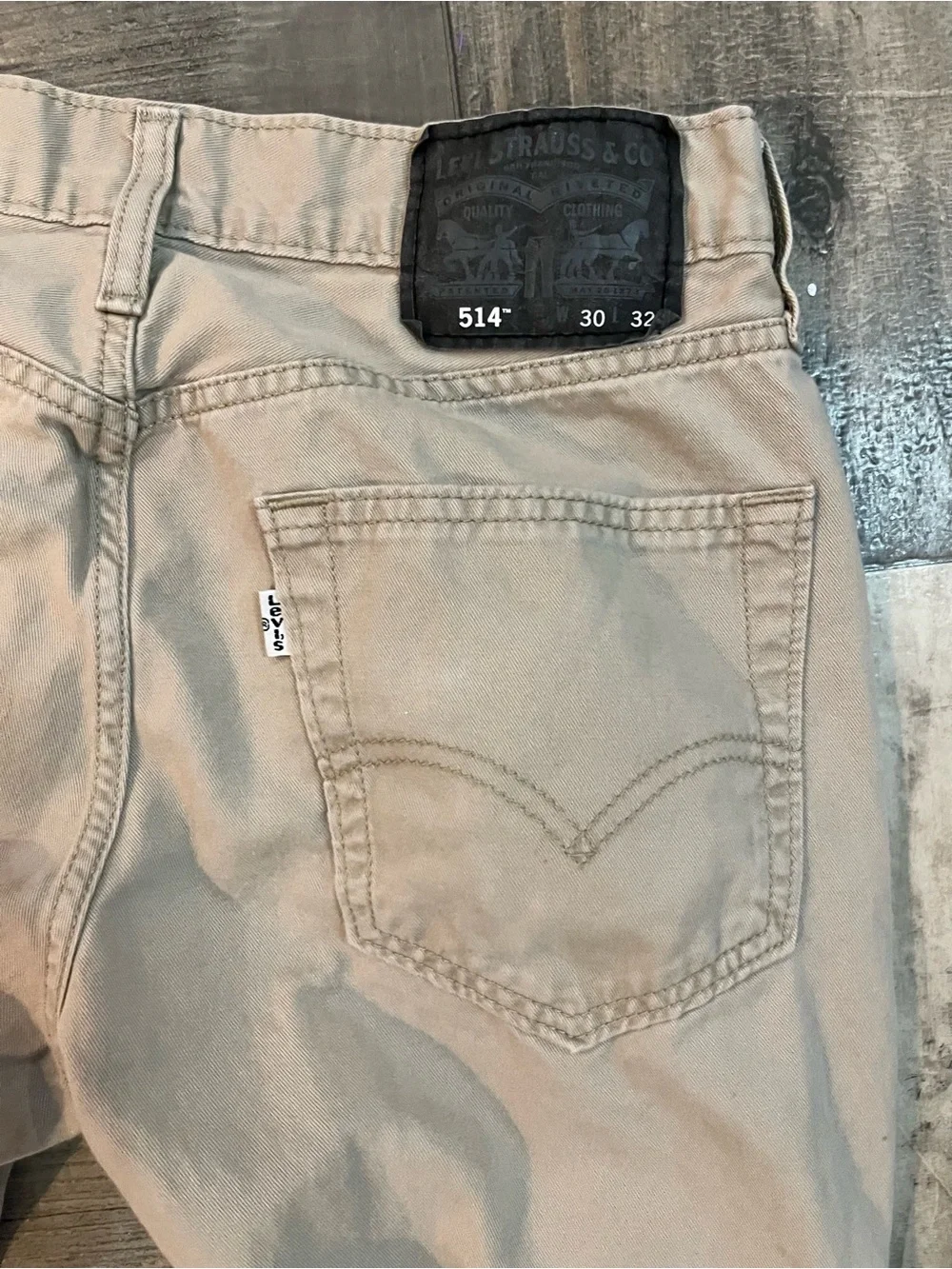 Levi’s 514 Straight Fit Khaki Jeans Men’s 30x32 Water<Less